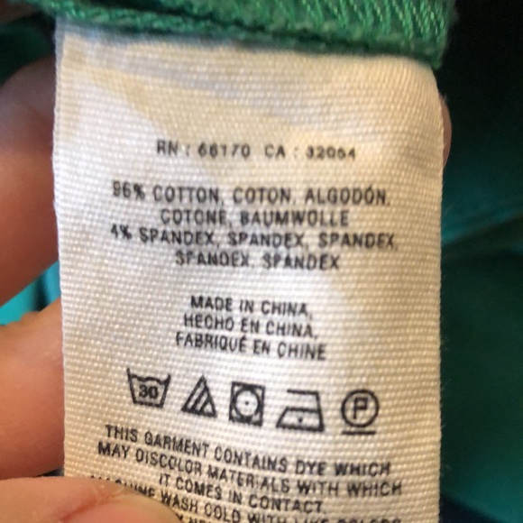 Anthropologie spring green Bermuda short - Picture 11 of 11